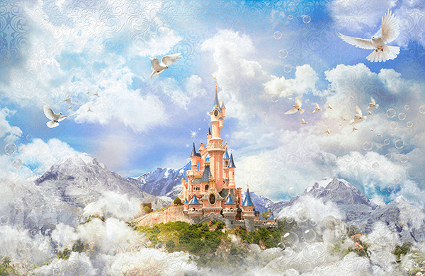 Fotomurali : Castello Disney tra nebbia e montagne