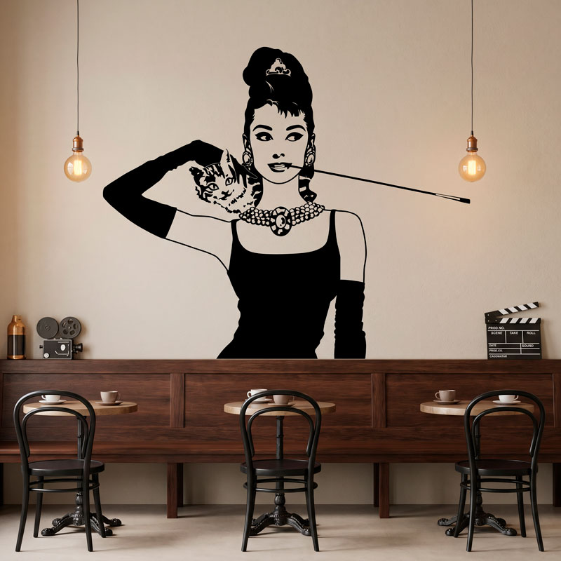 Audrey Hepburn a Colazione da Tiffany 3