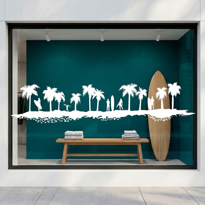 Spiaggia con palme e surfisti 2