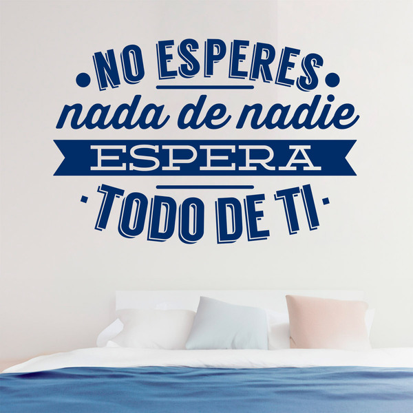 Adesivi Murali: No esperes nada de nadie