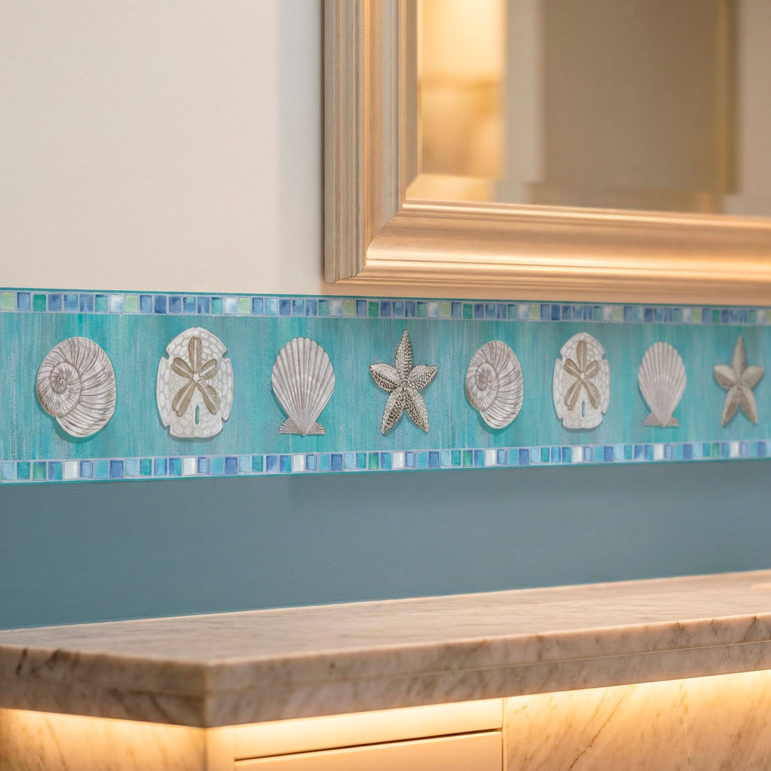 Adesivi Murali: Carta da parate bordo conchiglie 