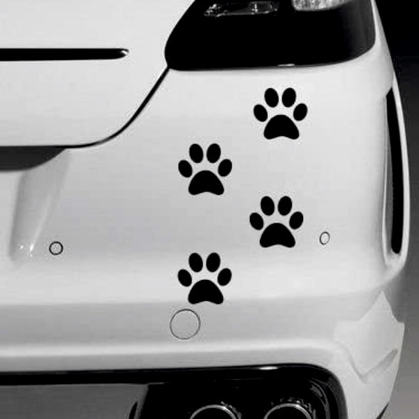 Adesivi per Auto e Moto: Tracce di Cane