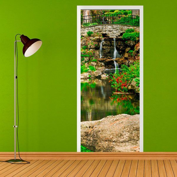 Adesivi Murali: Ponte e cascata nel giardino