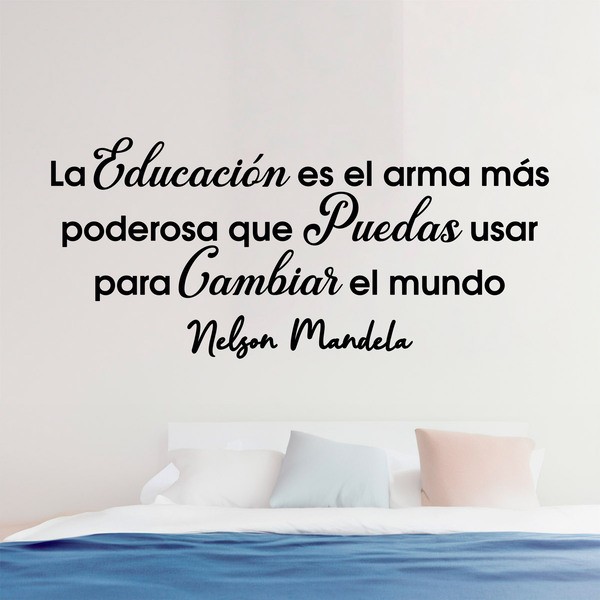 Adesivi Murali: La educación es la arma más poderosa