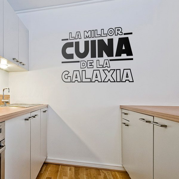 Adesivi Murali: La Migliore Cucina della Galassia in Catalano
