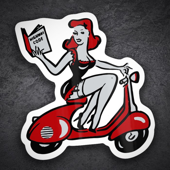 Adesivi per Auto e Moto: Pin Up Rossa su Vespa