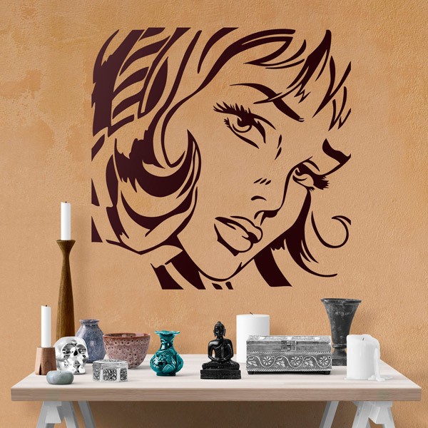 Volto di donna in stile pop art 1/1
